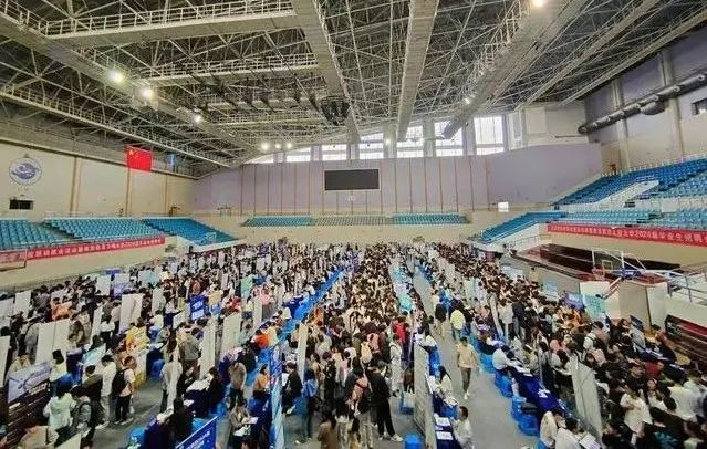 促就業!今年秋招好拼!校園招聘會用人需求“多以萬計”